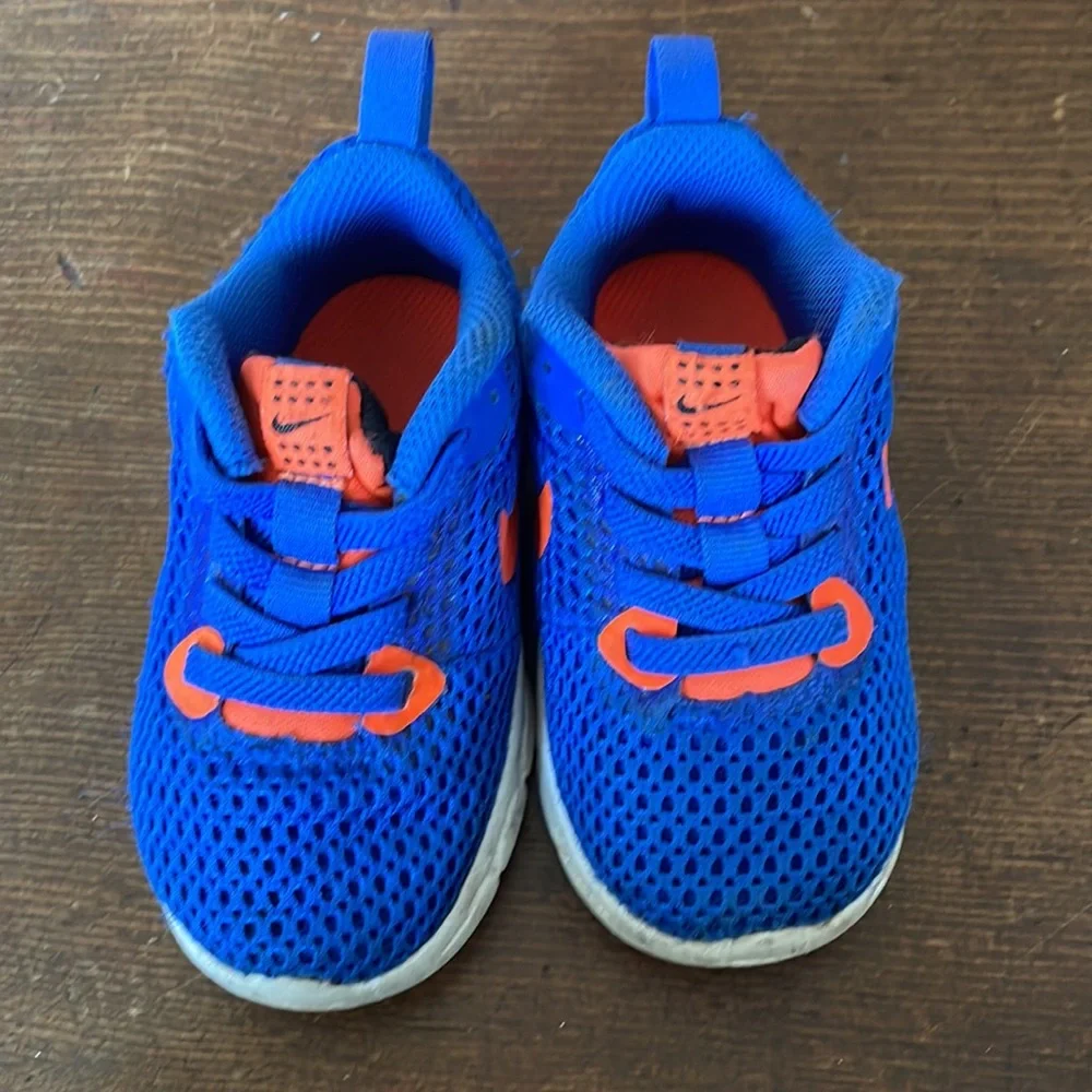 Nike Air Royal blue orange baby sneaks
